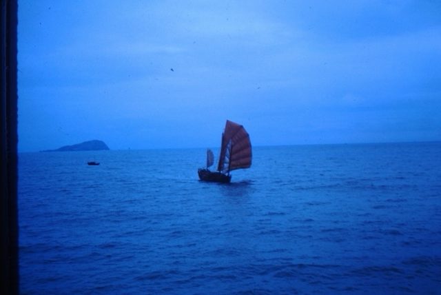 Dans la baie de Hong Kong R